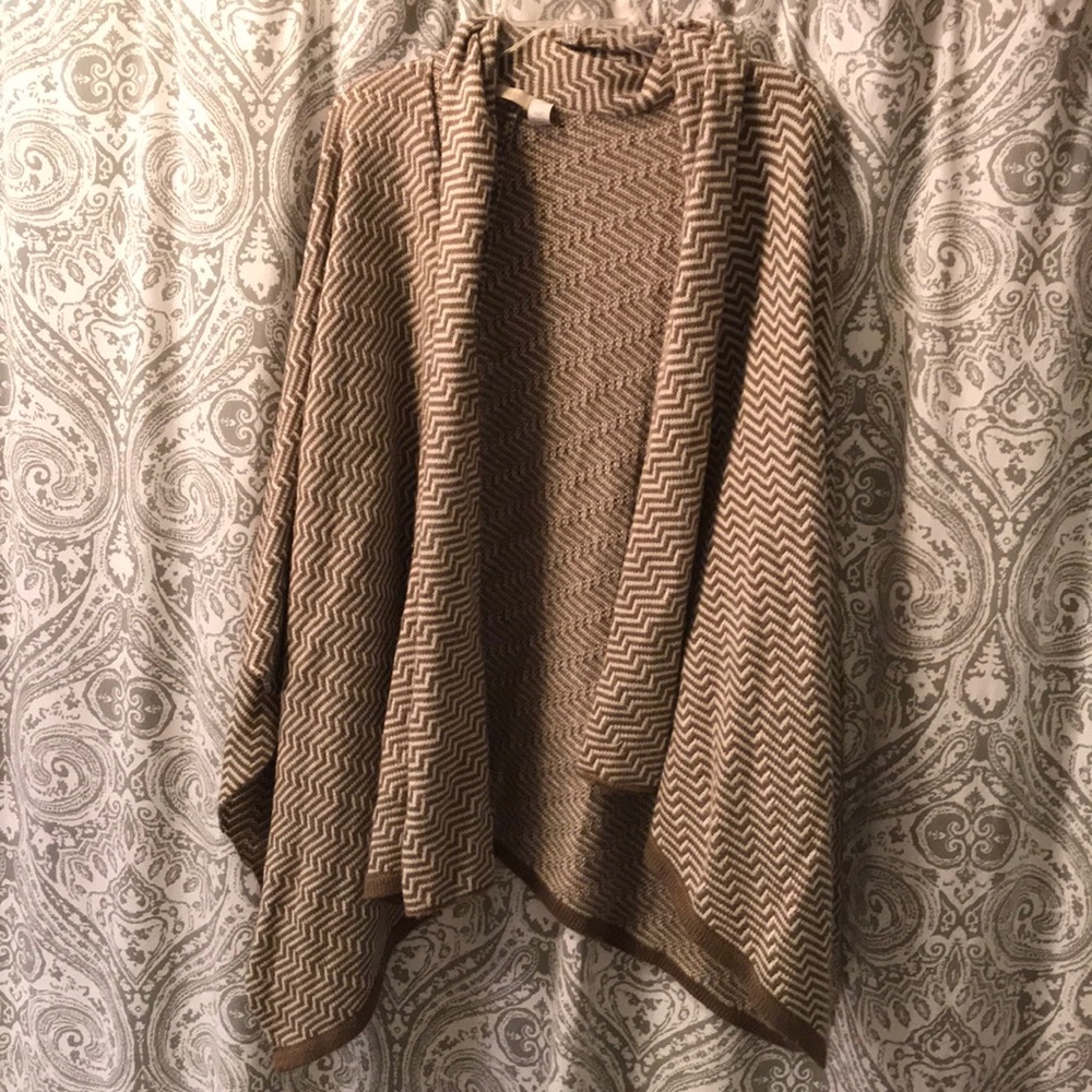 Sweater Weather! Wrap up with a cute neutral print